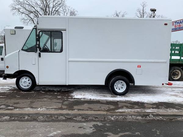 2001 Ford E-350 12 FOOT STEPVAN 17, 000 MILES MULTIPLE - cars & for sale in Other, District Of Columbia – photo 14