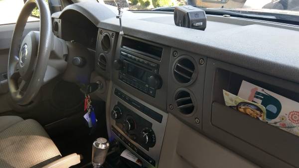 2006 Jeep Commander for sale in Camp Hill, PA – photo 9