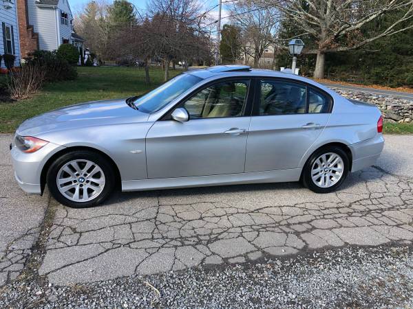 BMW 325XI, 6 SPEED MANUAL! SUPER CLEAN! - cars & trucks - by dealer... for sale in Attleboro, MA – photo 2