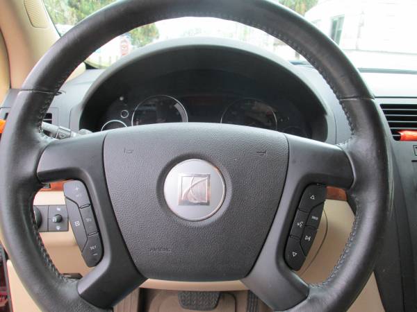 EON AUTO SATURN OUTLOOK LOADED THIRD ROW LEATHER FINANCE $1295 DOWN... for sale in Sharpes, FL – photo 18