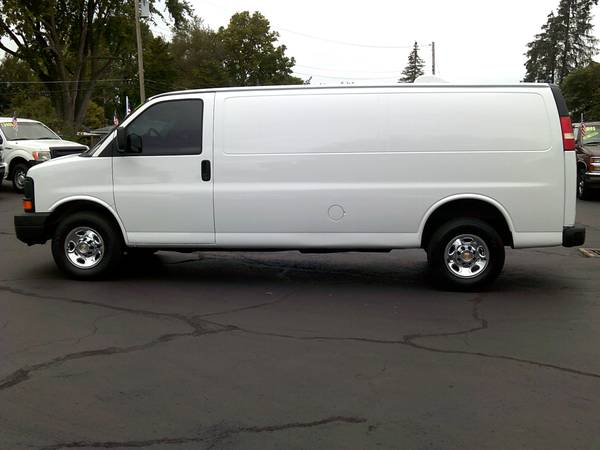 2008 Chevrolet Express Cargo 3500 EXTENDED for sale in TROY, OH – photo 3