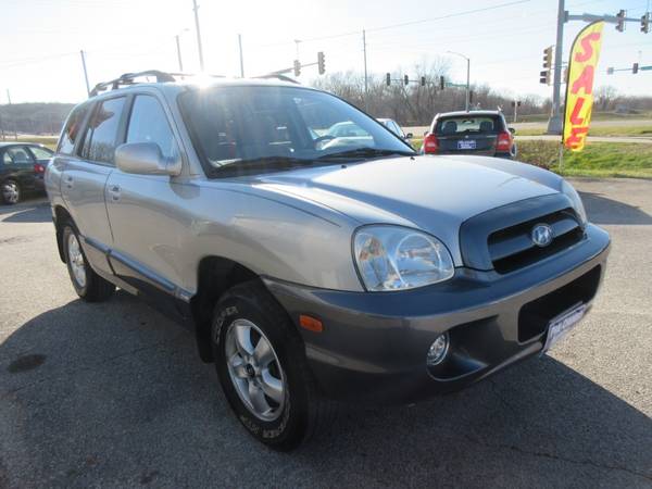 2006 Hyundai Sante Fe SUV - Automatic/Wheel/Roof/Low Miles - 96K!! -... for sale in Des Moines, IA – photo 4