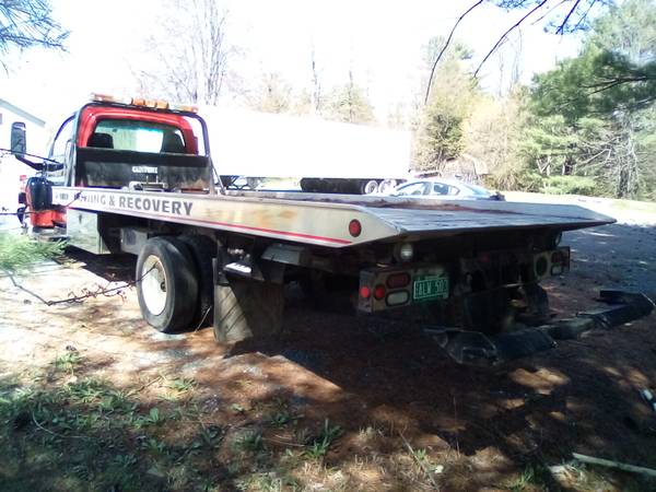 2003 GMC 5500 Roll Back for sale in Milton, VT