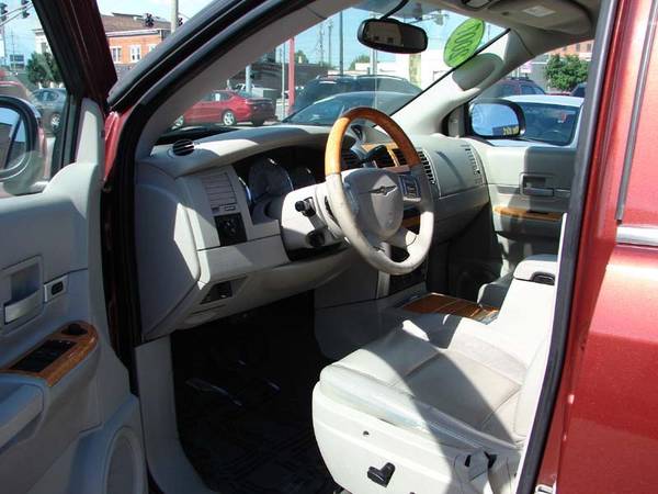 2007 Chrysler Aspen 4WD . APR as low as 2.9%. As low as $600 down. for sale in South Bend, IN – photo 11