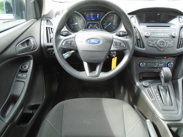 2016 Ford Focus S - cars & trucks - by dealer - vehicle automotive... for sale in Bettendorf, IA – photo 6