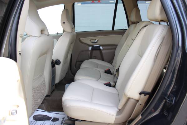2013 Volvo XC90 Loaded Third Row Seat - - by dealer for sale in Fitchburg, WI – photo 16
