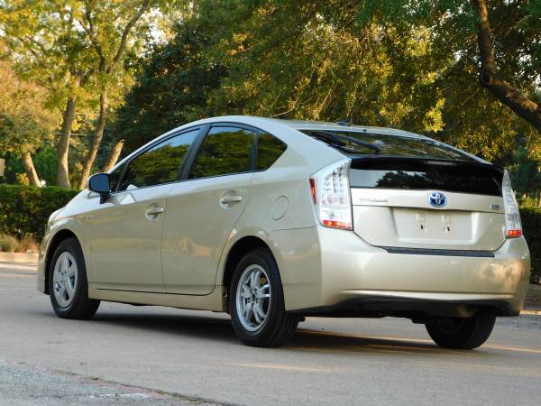 2011 Toyota Prius w/hybrid warranty very clean - cars & trucks - by... for sale in Dallas, TX – photo 5