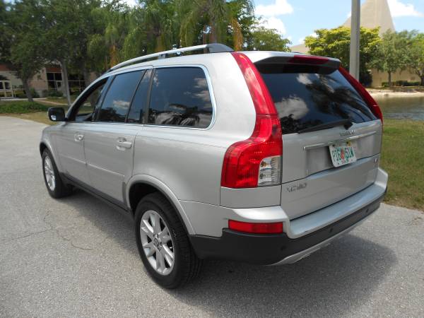 FLORIDA 2007 VOLVO XC90 AWD V-8! WELL CARED FOR AND SERVICED! - cars for sale in Fort Myers, FL – photo 3