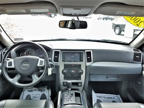 2008 Jeep Grand Cherokee Laredo AWD, 180K, AC, Leather, Roof, Nav, Cam for sale in Belmont, MA – photo 15