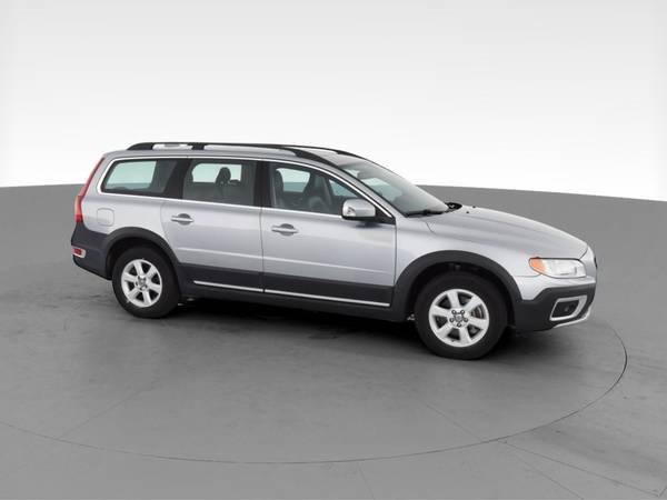 2010 Volvo XC70 3.2 Wagon 4D wagon Silver - FINANCE ONLINE - cars &... for sale in Indianapolis, IN – photo 14