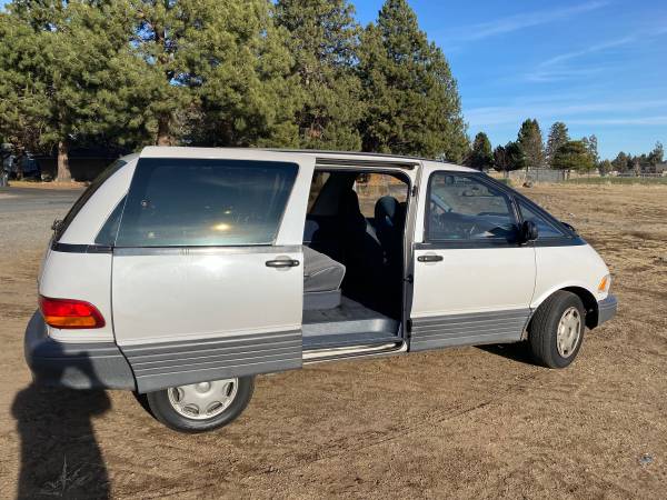 1993 CREAM Toyota Previa Van - cars & trucks - by owner - vehicle... for sale in Bend, OR – photo 6