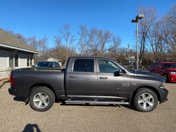 🔥 2016 RAM 1500 HEMI Sport (ONLY 88K MILES) - cars & trucks - by... for sale in Cottage Grove, WI – photo 5