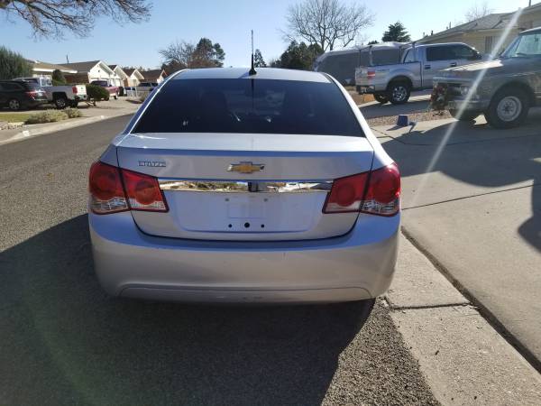 2013 Chevrolet Cruze LS Sedan 4D - cars & trucks - by owner -... for sale in Albuquerque, NM – photo 8