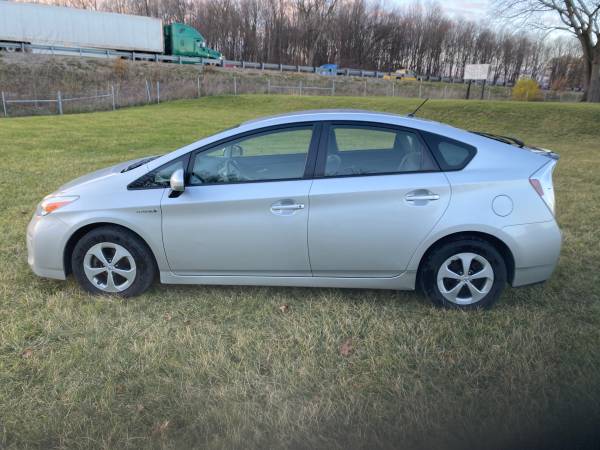 2014 Toyota Prius - cars & trucks - by owner - vehicle automotive sale for sale in Grabill, IN – photo 5