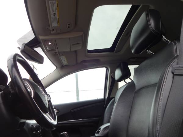 2012 DODGE JOURNEY R/T AWD V6 W/ 3RD ROW SEAT, NAGIVATION, AND... for sale in Union Gap, WA – photo 9