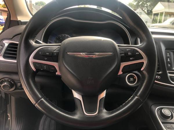 2015 Chrysler 200 Limited for sale in Eastpointe, MI – photo 12