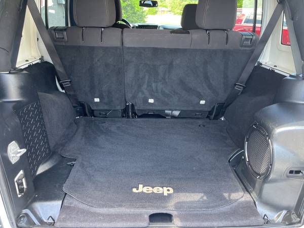 2014 Jeep Wrangler Unlimited - Summer WYA for sale in KERNERSVILLE, SC – photo 9