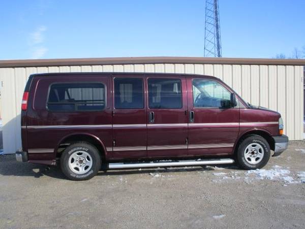 2003 Chevrolet Express 1500 Conversion - cars & trucks - by dealer -... for sale in Wilmington, OH – photo 2
