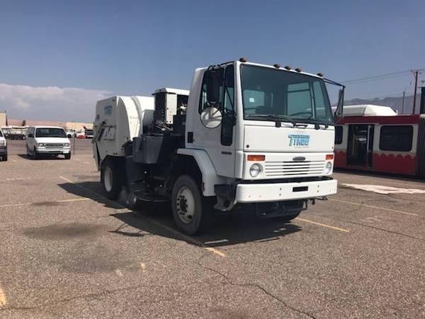 (2) Tymco 600 Sweeper DESERT RUST FREE - cars & trucks - by owner -... for sale in Franklin Park, IL – photo 2