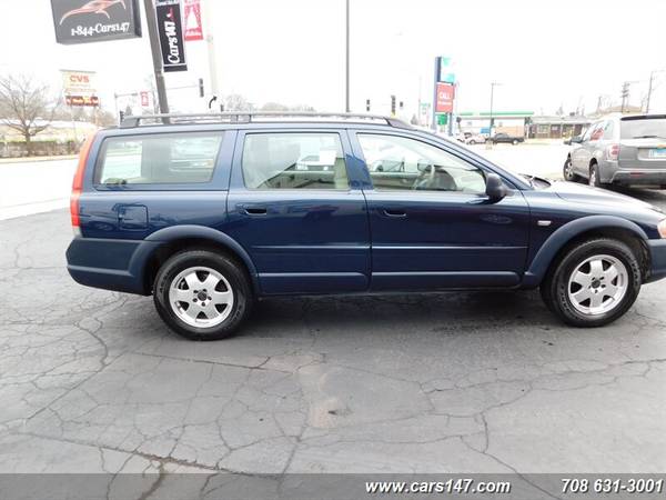 2001 Volvo V70 XC - cars & trucks - by dealer - vehicle automotive... for sale in Midlothian, IL – photo 4