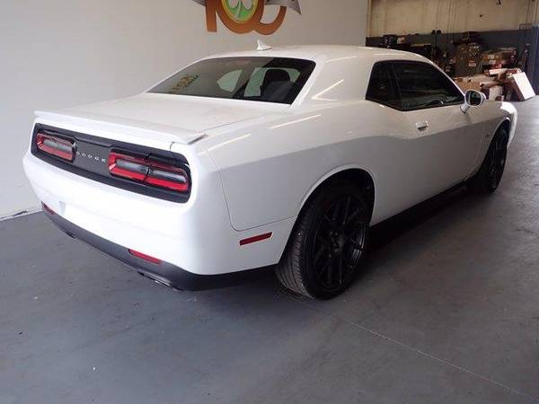 2017 Dodge Challenger R/T - coupe - cars & trucks - by dealer -... for sale in Cincinnati, OH – photo 4