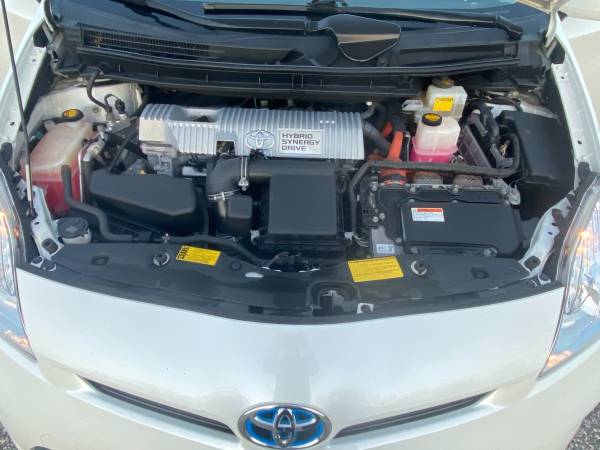 2014 Toyota Prius with Leather - cars & trucks - by owner - vehicle... for sale in Riverton, NJ – photo 23