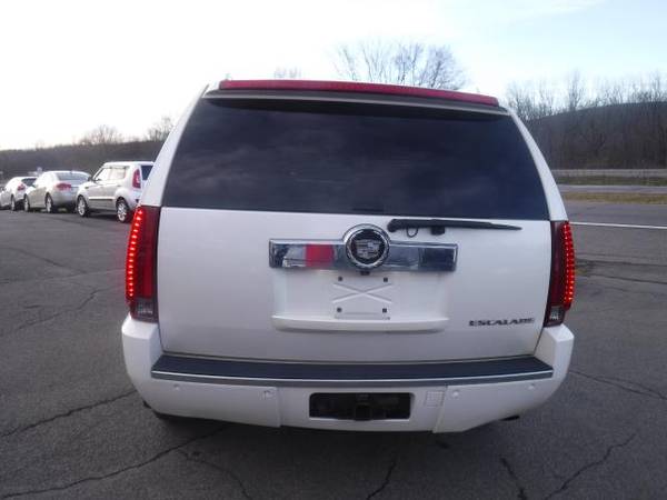 2007 Cadillac Escalade AWD 4dr - cars & trucks - by dealer - vehicle... for sale in Vestal, NY – photo 5