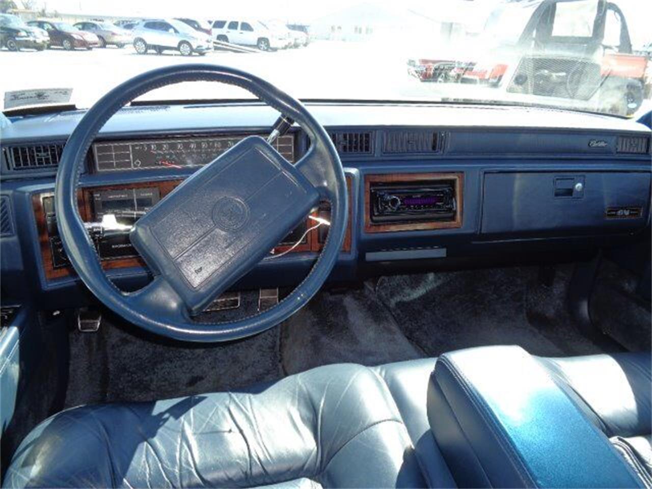 1992 Cadillac DeVille for sale in Staunton, IL – photo 6