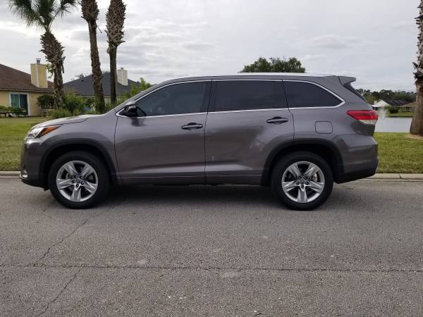 2017 Toyota Highlander LIMITED Platinum, Third Row Seat, Like NEW! -... for sale in Jacksonville, FL – photo 4