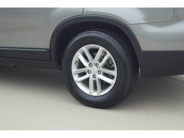 2015 Kia Sorento LX - - by dealer - vehicle automotive for sale in Denton, TX – photo 22