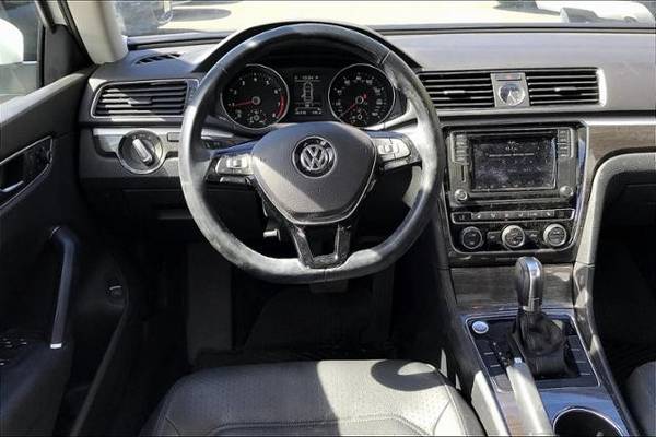 2017 Volkswagen Passat VW 1.8T SE Auto Sedan - cars & trucks - by... for sale in Honolulu, HI – photo 4
