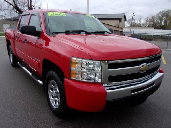 2009 Chevrolet Silverado 1500 LT 4x4 4dr Crew Cab 5 8 ft SB - cars for sale in Waukesha, WI – photo 3
