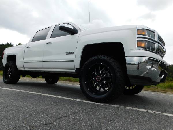 LIFTED 15 CHEVY SILVERADO 1500 LTZ CREW 4X4 20X10 NEW 33X12.50... for sale in KERNERSVILLE, NC – photo 2