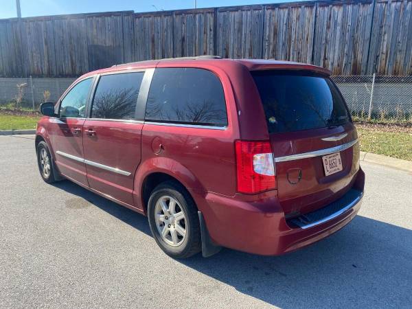 2011 Chrysler Town and Country Touring 4dr Mini Van - cars & trucks... for sale in posen, IL – photo 5