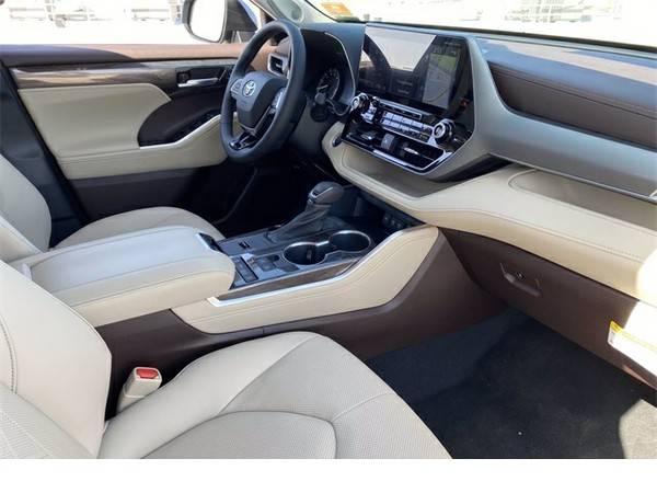 Used 2020 Toyota Highlander Platinum/10, 625 below Retail! - cars for sale in Scottsdale, AZ – photo 11