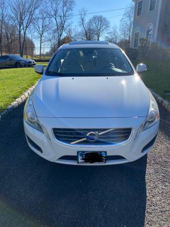 2012 Volvo S-60 T5 Sedan 4D - cars & trucks - by owner - vehicle... for sale in Fairfield, NY – photo 4