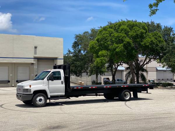 2005 GMC C5500 24 Foot Flatbed 8 1L Gas - - by for sale in West Palm Beach, FL – photo 2