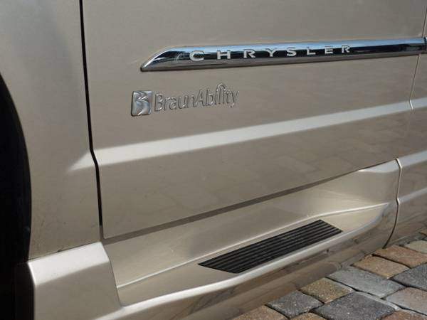 2013 Chrysler Town & Country 4dr Wagon Touring for sale in Bradenton, FL – photo 14
