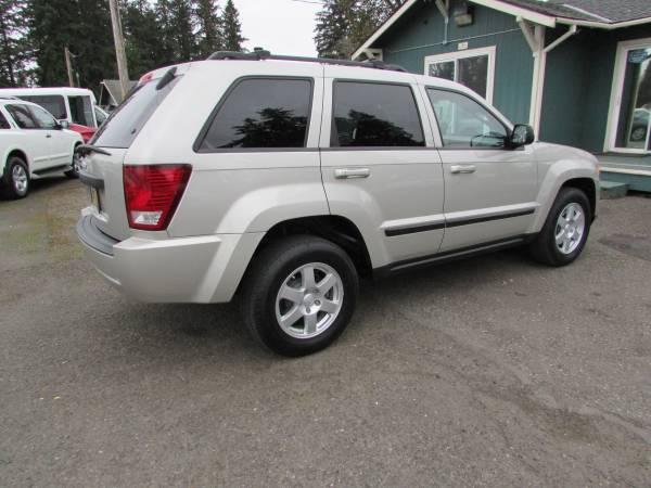 2009 JEEP GRAND CHEROKEE LAREDO 4X4 (2 OWNER) - - by for sale in Vancouver, OR – photo 4
