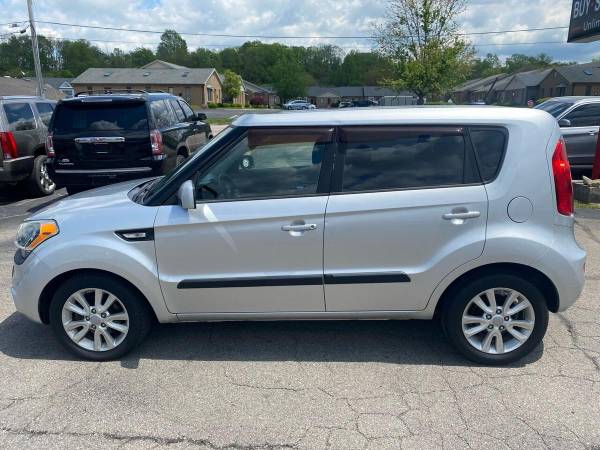 2012 Kia Soul Base 4dr Crossover 6A - - by dealer for sale in West Chester, OH – photo 11