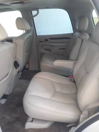 2005 CADILLAC ESCALADE MECHANIC OWNED - - by for sale in Saint Paul, MN – photo 10
