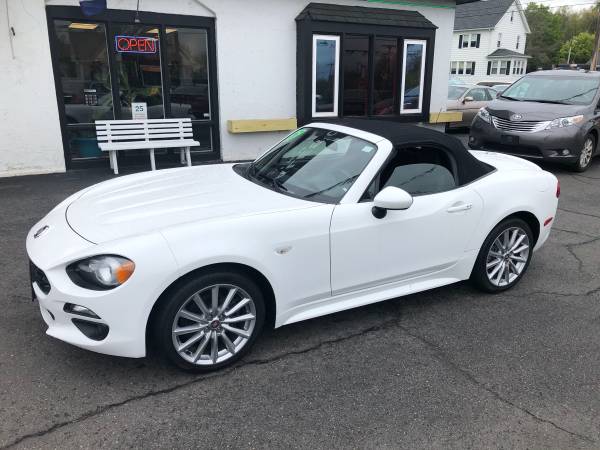 2017 Fiat 124 Spider - - by dealer - vehicle for sale in Holyoke, MA – photo 17