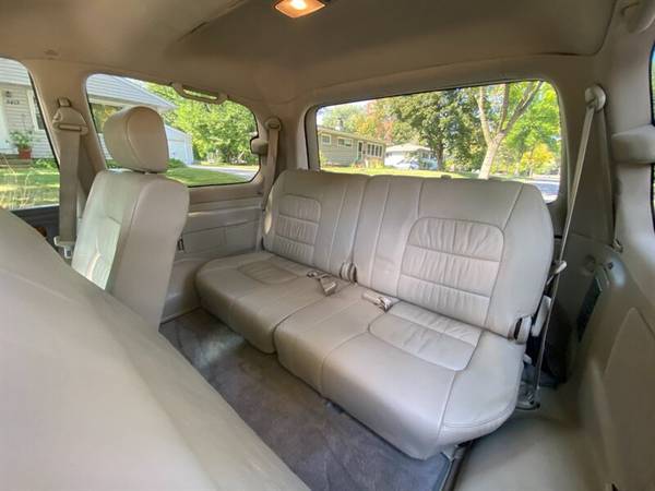 2004 Lexus LX 470: 4WD DVD SUNROOF NAVI 3rd Row Seating for sale in Madison, WI – photo 18