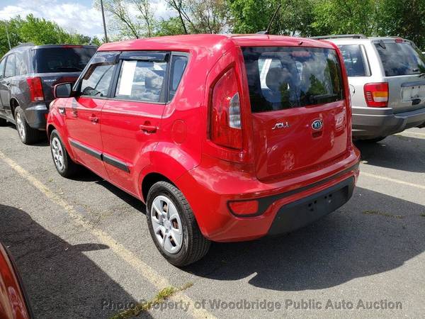 2013 Kia Soul 5dr Wagon Manual Red - - by dealer for sale in Woodbridge, District Of Columbia – photo 4