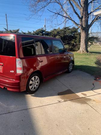2006 SCION XB NEEDS TLC see pics CALL ME - cars & trucks - by owner... for sale in milwaukee, WI – photo 2