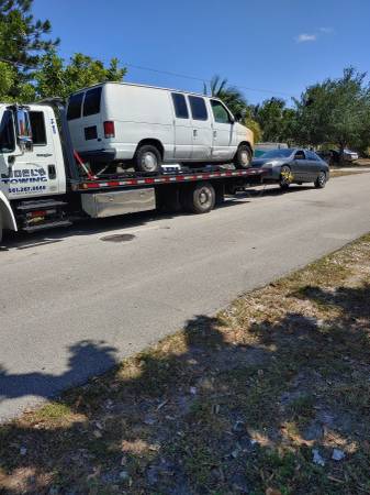 International Tow Truck for sale in West Palm Beach, FL – photo 2