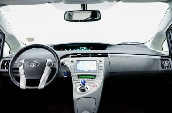 2015 Toyota Prius Plug-In Advanced - cars & trucks - by dealer -... for sale in Honolulu, HI – photo 14