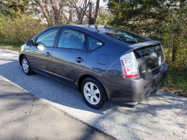 2008 Toyota Prius Hybrid, Back-Up Cam, Warranty! - cars & trucks -... for sale in Fulton, MO – photo 2