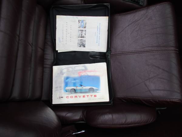 1993 Corvette Convertible 40th Anniversary Edition for sale in Hamilton, OH – photo 18