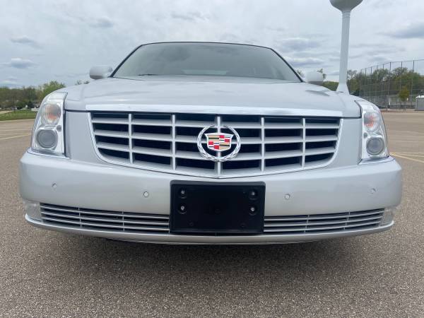 Cadillac DTS for sale in Middleton, WI – photo 3